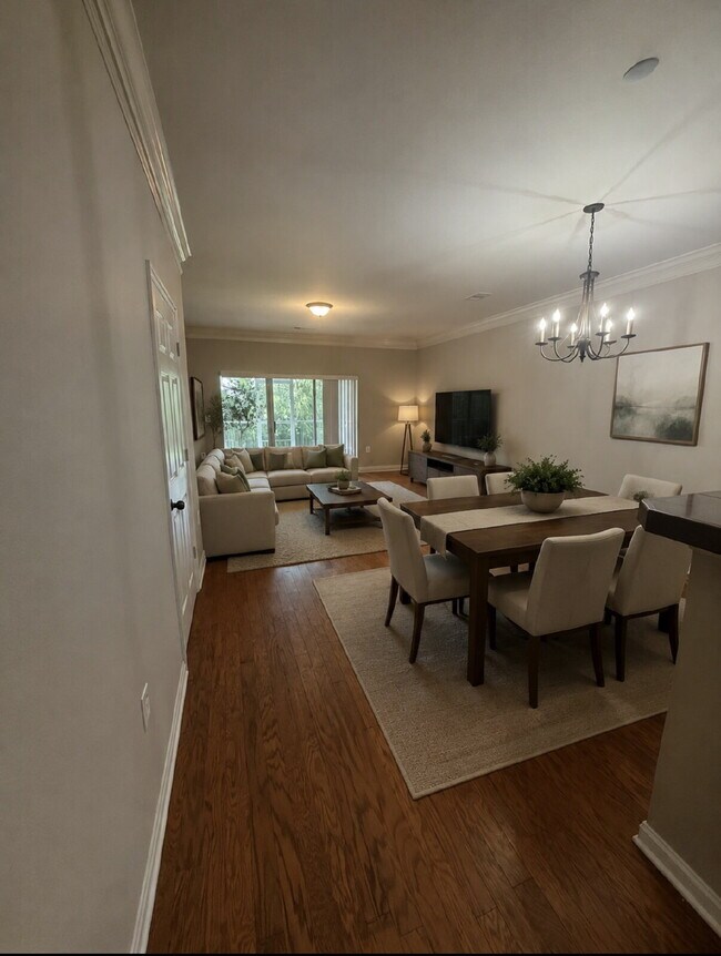 Building Photo - Luxurious 3-Bedroom Condo in Panama City, FL with Spacious Layout and Modern Amenities!
