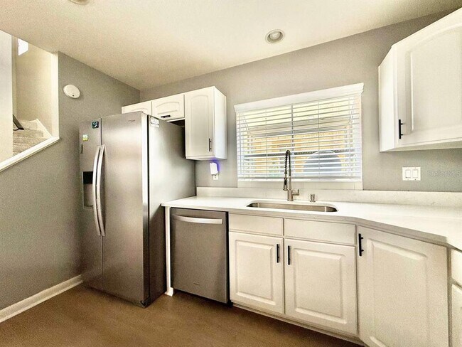 Building Photo - 6600 Gentle Ben Cir