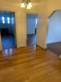 Building Photo - 140 S Fairmount St