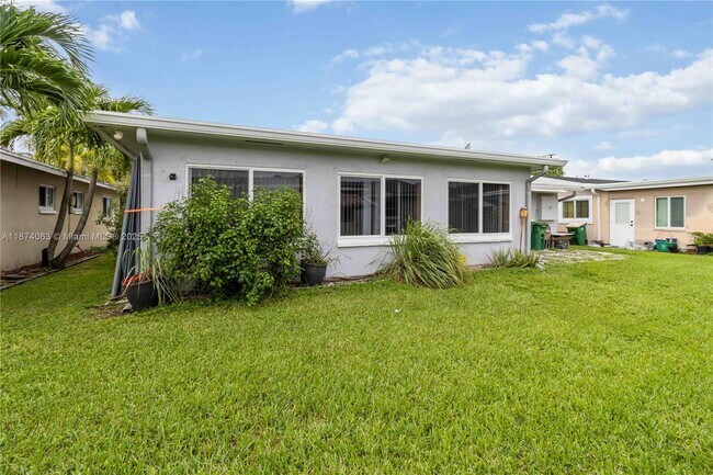 Building Photo - 0000 NW 57th Dr