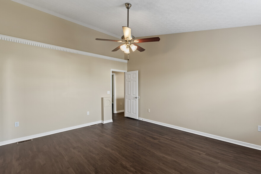 Building Photo - 289 N Bend Dr