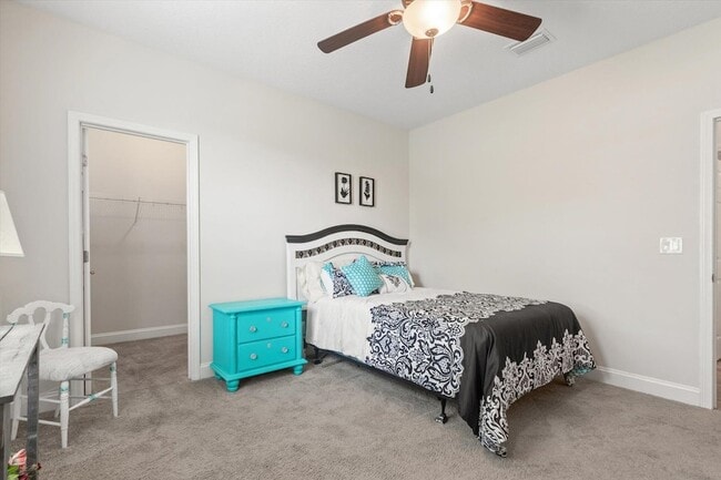 Building Photo - 256 Vivian James Dr