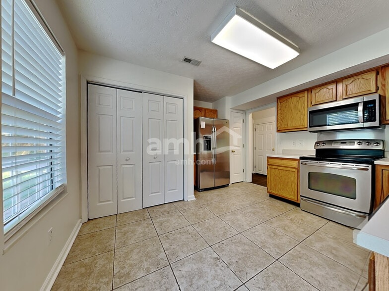 Building Photo - 7146 Mountain Mist Ln