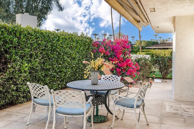 Building Photo - 31 Stanford Dr