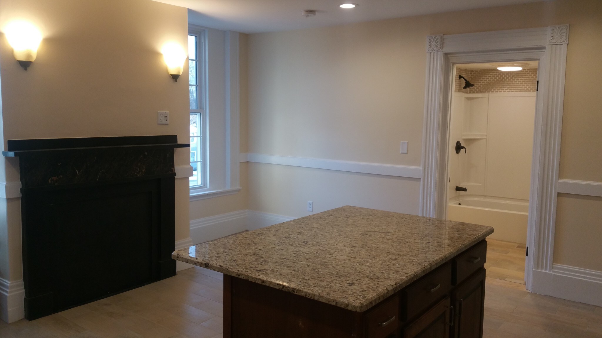 Kitchen - 2 - 66 Hampshire St