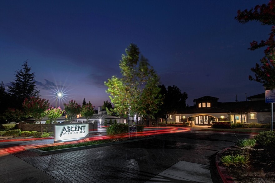 Ascent at The Galleria Apartment Homes 700 Gibson Dr Roseville CA 95678 Apartment Finder