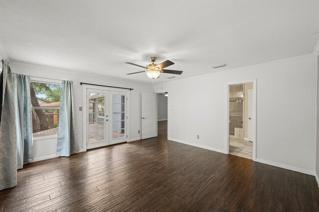 Building Photo - 4820 Marblehead Dr