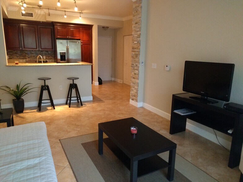 Building Photo - 3210 Renaissance Way