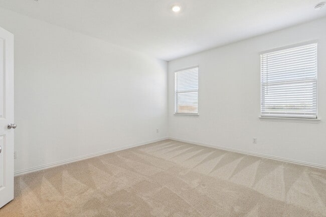 Building Photo - 1120 Flameleaf Dr