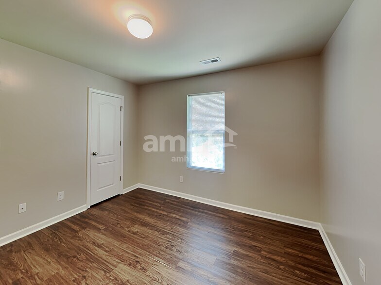 Building Photo - 6227 Thompson Brook Lane
