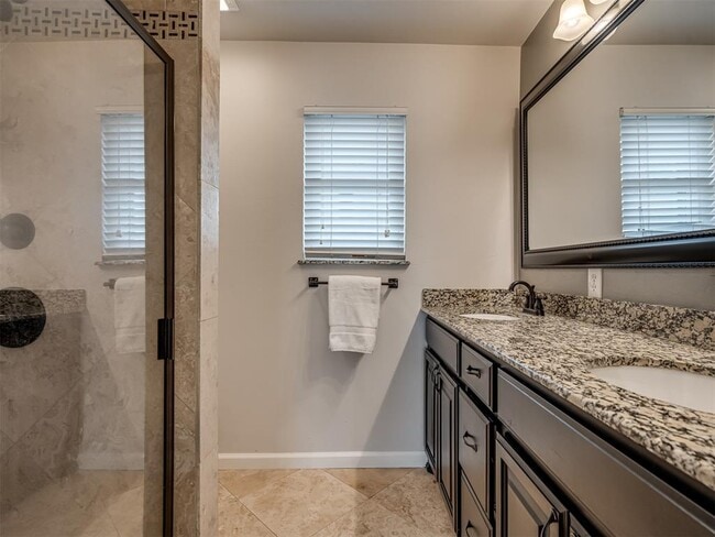 Building Photo - 8 South Ave