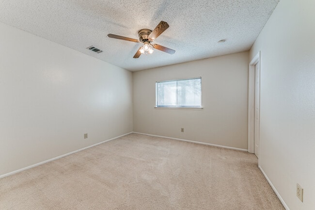 Building Photo - 16407 Encanto Pass