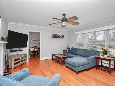 Building Photo - 3419 Country Club Dr