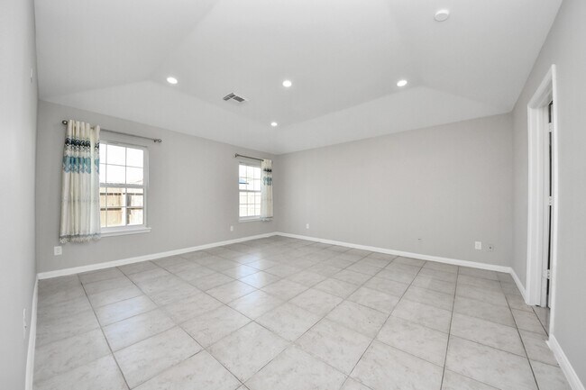 Building Photo - 3504 Wheatfield Ct