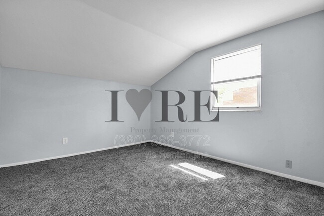 Building Photo - 1303 Barnett Rd