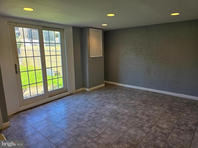 Building Photo - 4729 Melon St