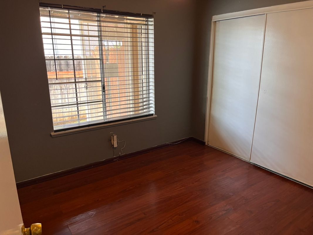 Building Photo - 24418 Electra Ct