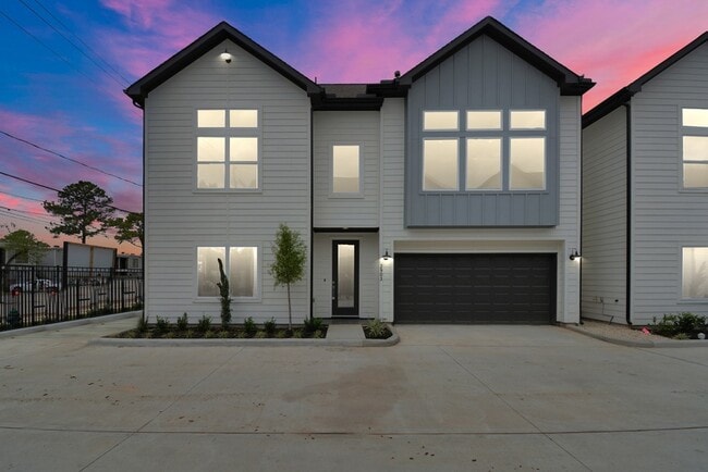 Building Photo - 2903 Sherwood Grn Ln