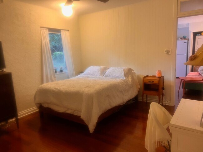 Building Photo - 400 Prospect Ave