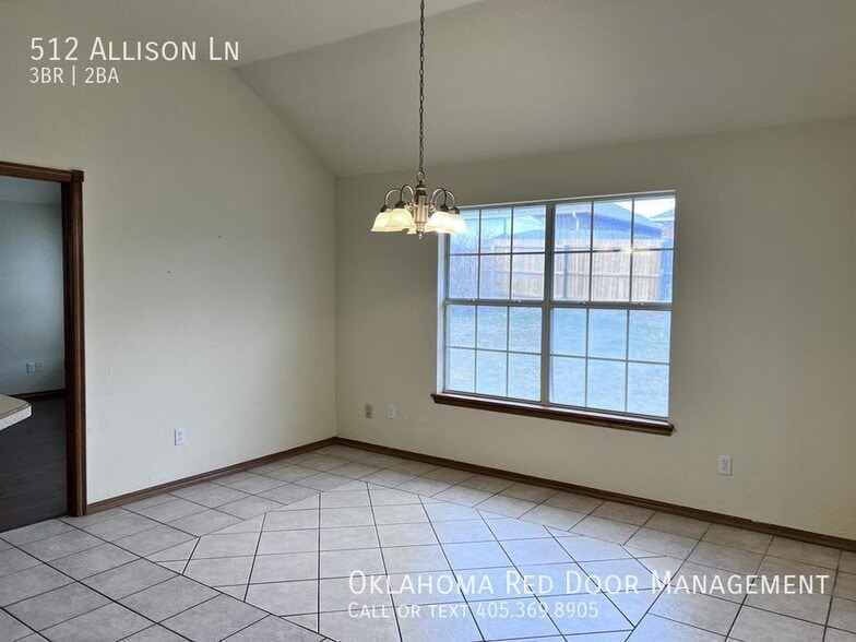 Building Photo - 512 Allison Ln