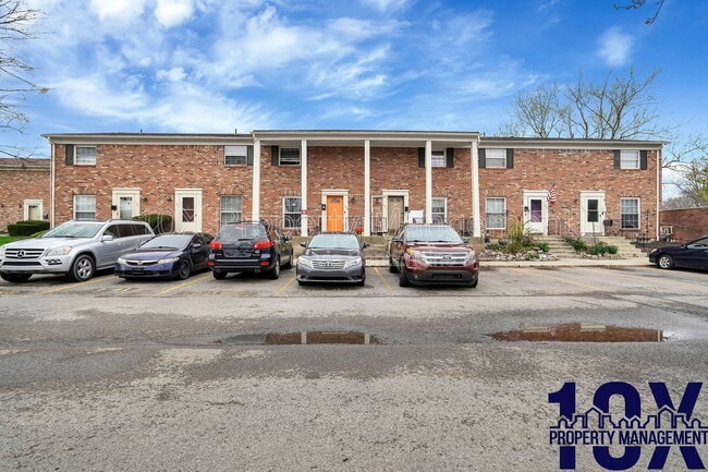 Building Photo - 141 Beacon Run W