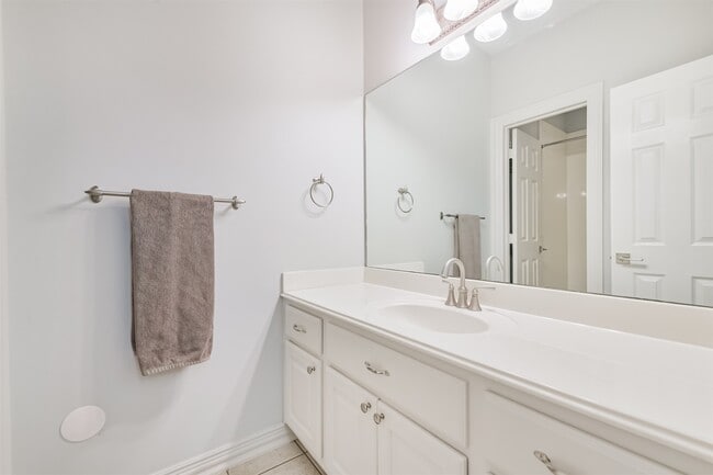 Building Photo - 12636 Briar Patch Dr