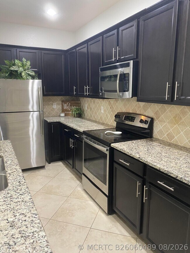 Building Photo - 9550 SW Purple Martin Way
