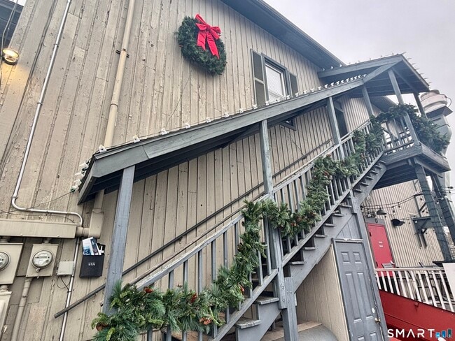 Building Photo - 41 Saugatuck Ave