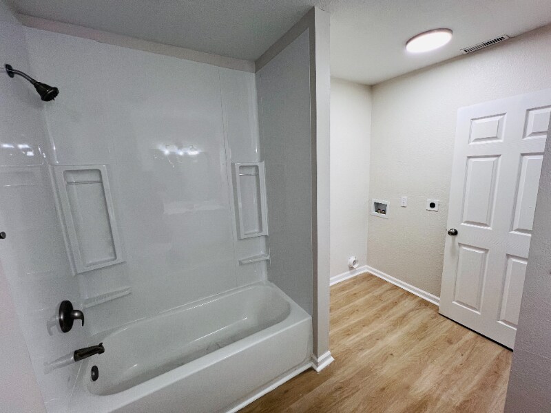 Building Photo - 3029 Woodland Ave