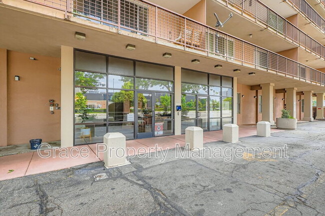 Building Photo - 2225 E Buchtel Blvd
