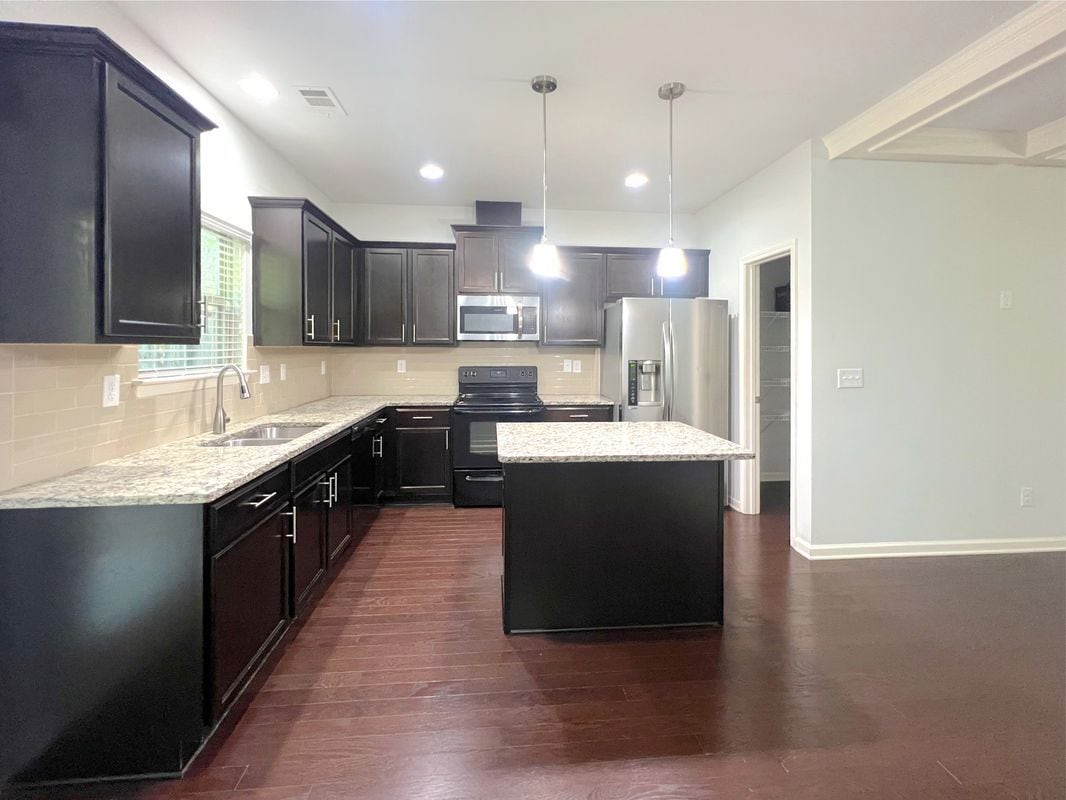 Building Photo - 6173 Roaring Rock Wy