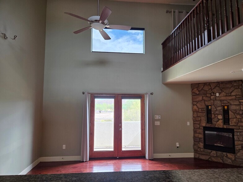 Building Photo - 11652 N Saguaro Blvd