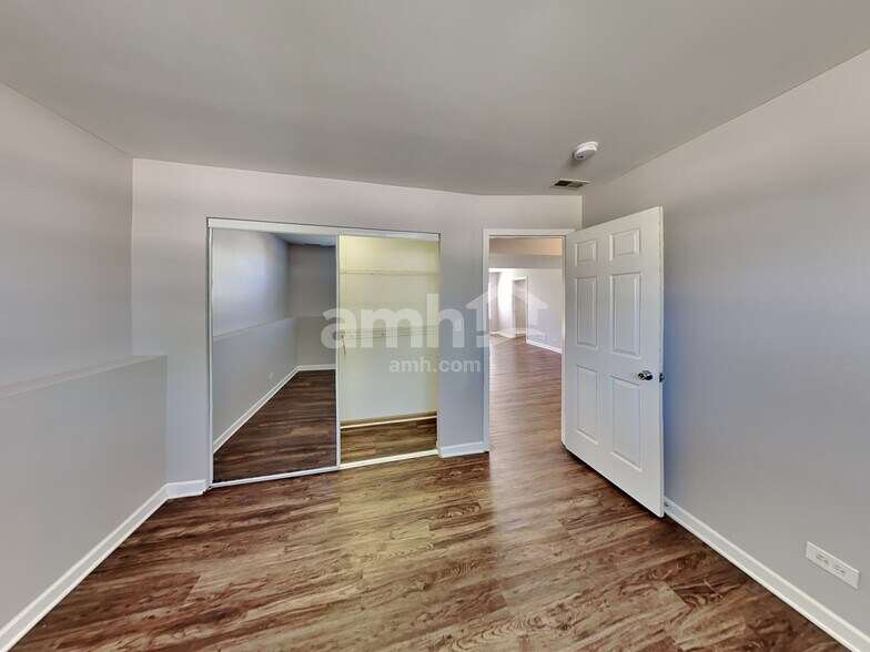 Building Photo - 214 Turnbridge Dr