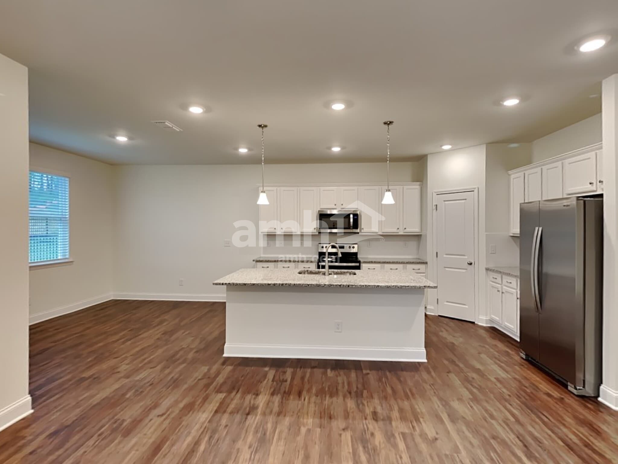 Building Photo - 505 Smt Vw Ln