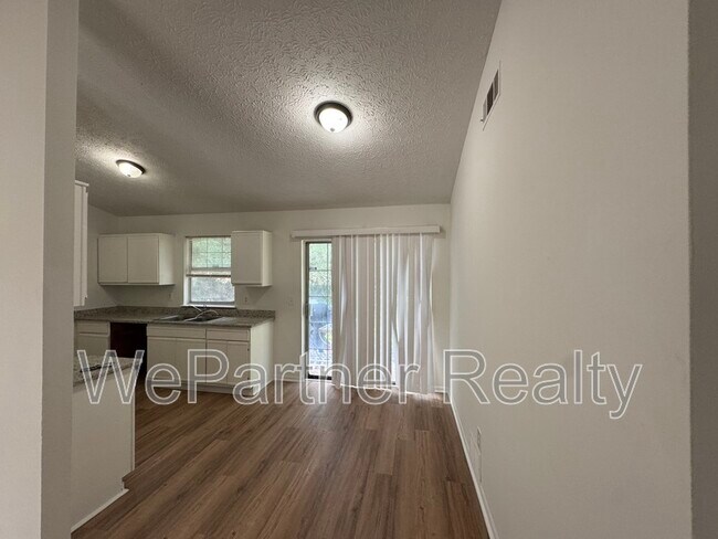 Building Photo - 2509 Corner Stone Trail