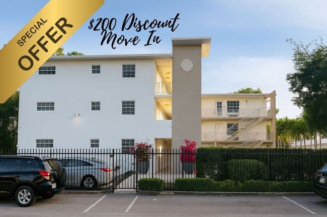 Building Photo - 3270 West Trade Avenue