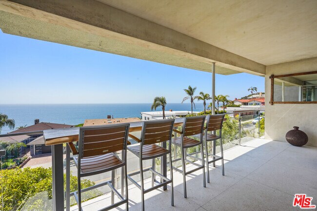 Building Photo - 18101 W Coastline Dr