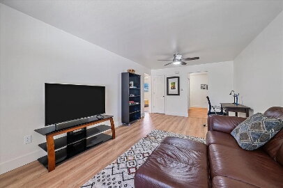 Building Photo - **FIRST MONTH FREE**!!  Immacutate, FULLY FURNISHED 2-Bed - 1 Bath Duplex with Garage & Fenced Ya...
