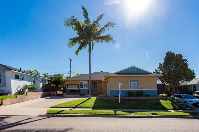 Building Photo - Upgraded Single Family Home in Allied Gardens!
