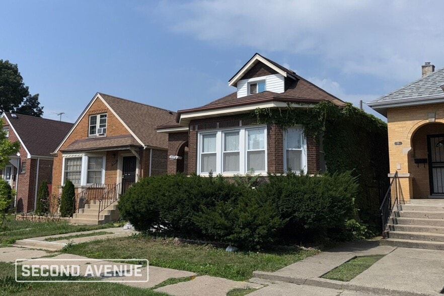 Primary Photo - 8446 S Paulina St