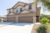 Building Photo - 566 Creekside Cir