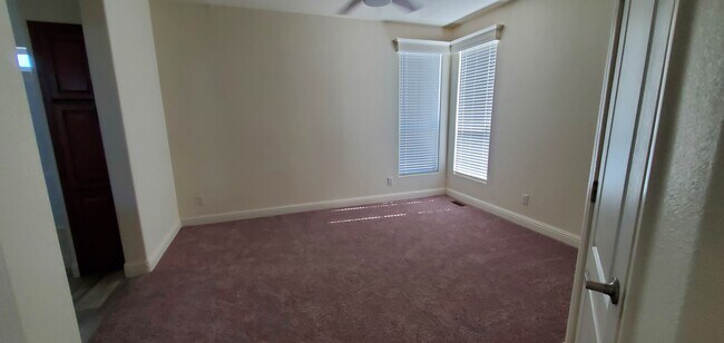 Building Photo - 10712 Valle Vista Rd