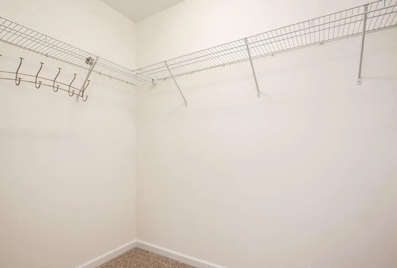 Building Photo - 1862 Shadow Lawn Ct