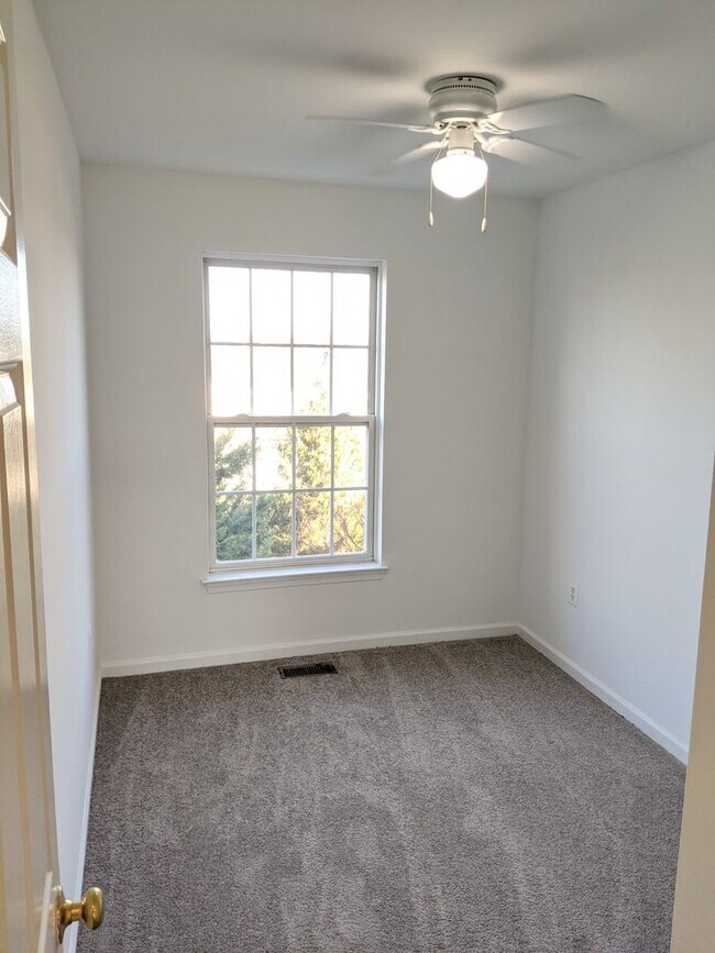 Building Photo - 6516 Daytona Ct