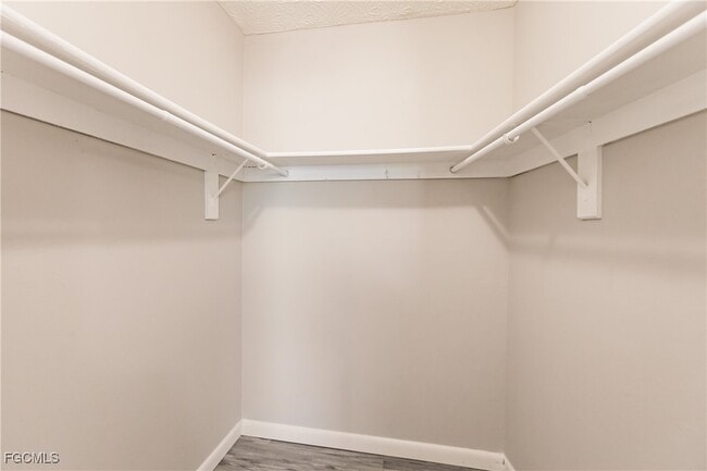 Building Photo - 1123 SW 48th Terrace