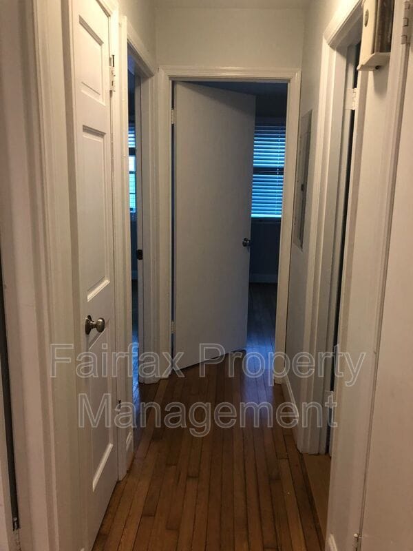 Building Photo - 1113 Marlborough Rd