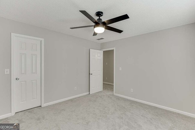 Building Photo - 2421 Elkhorn Ter