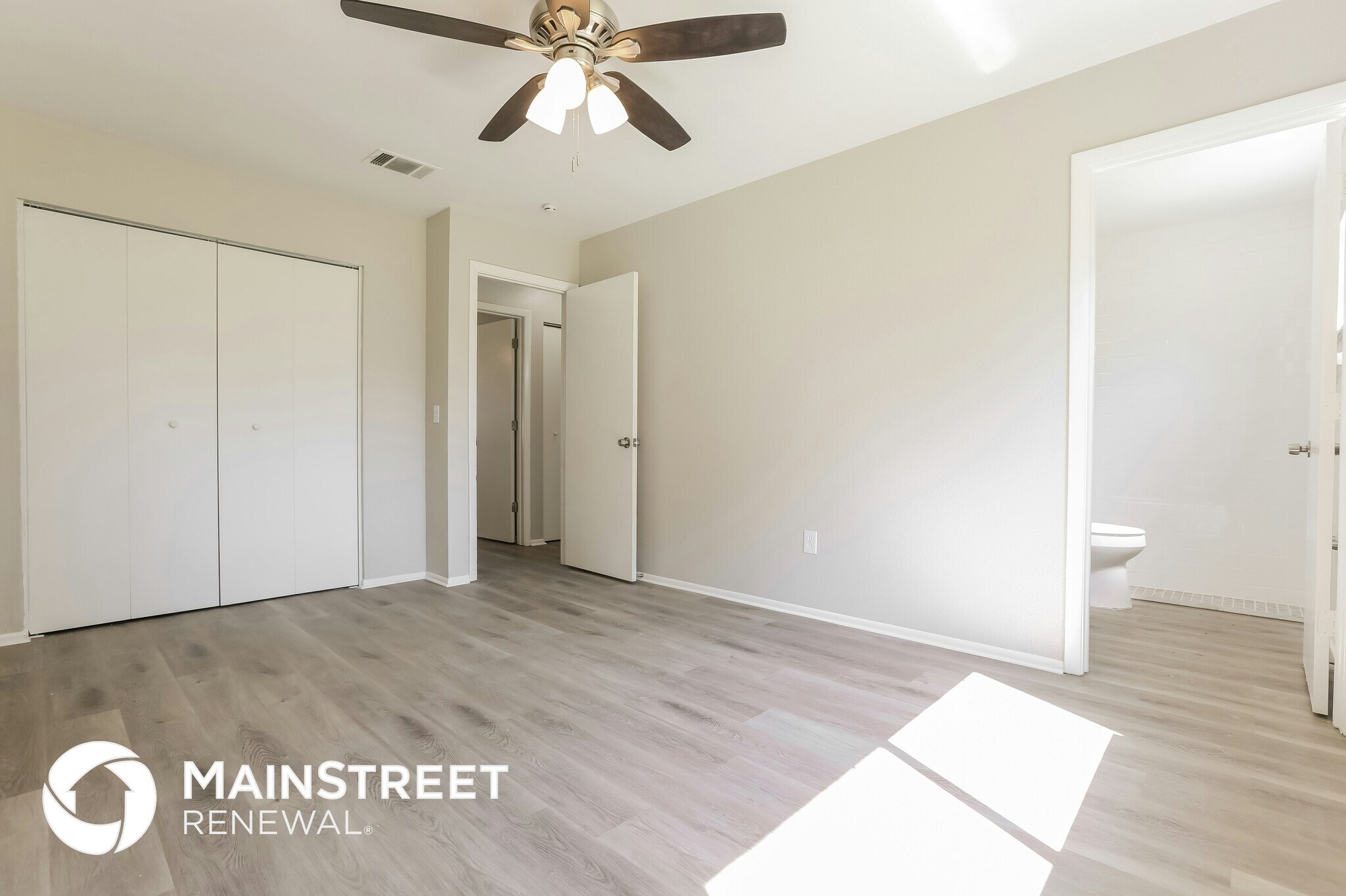 Building Photo - 5945 Spearman Cir