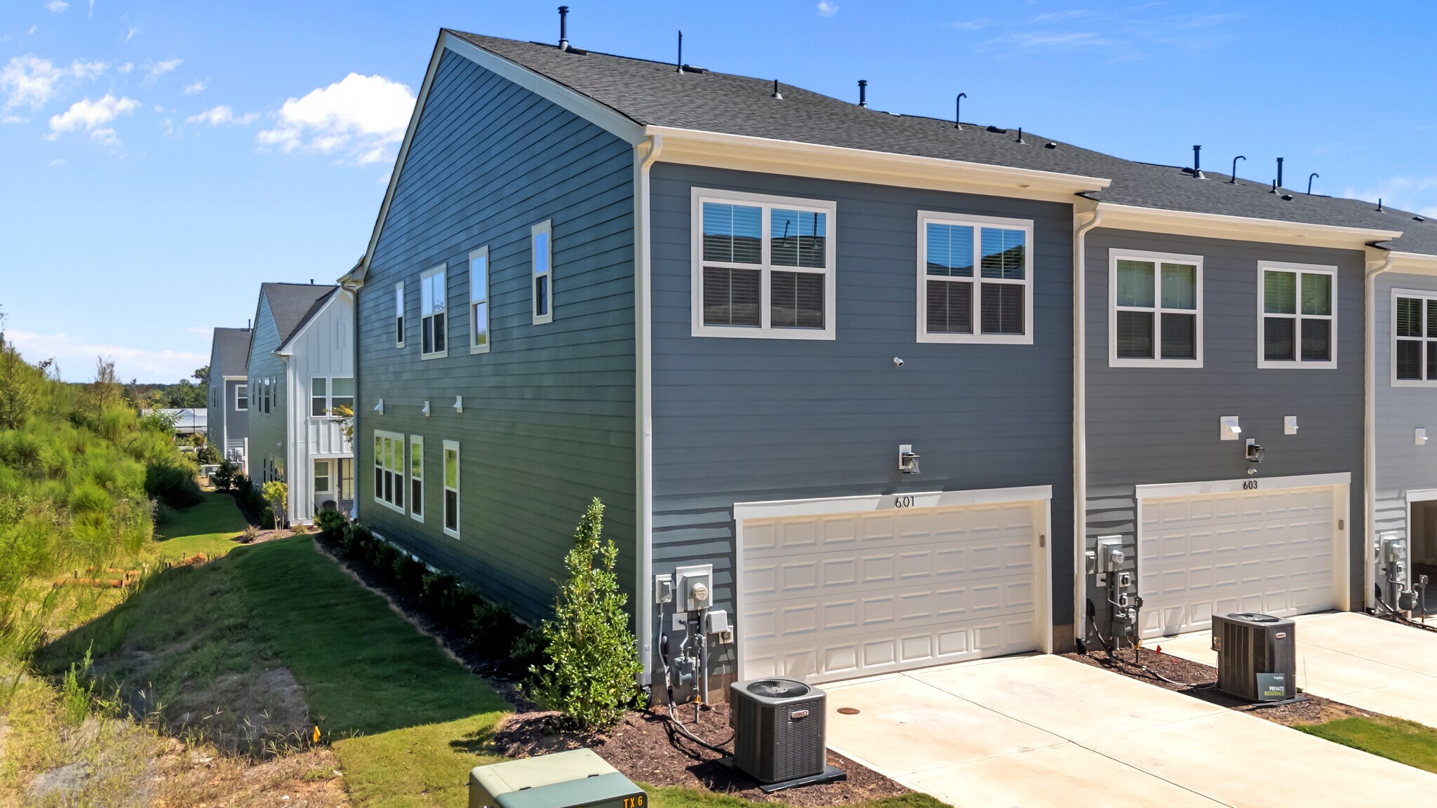 Building Photo - 604 Callan View Ave