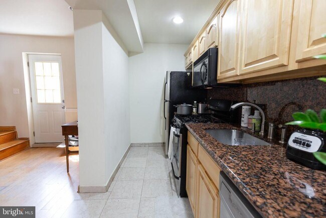 Building Photo - 808 Gaul St
